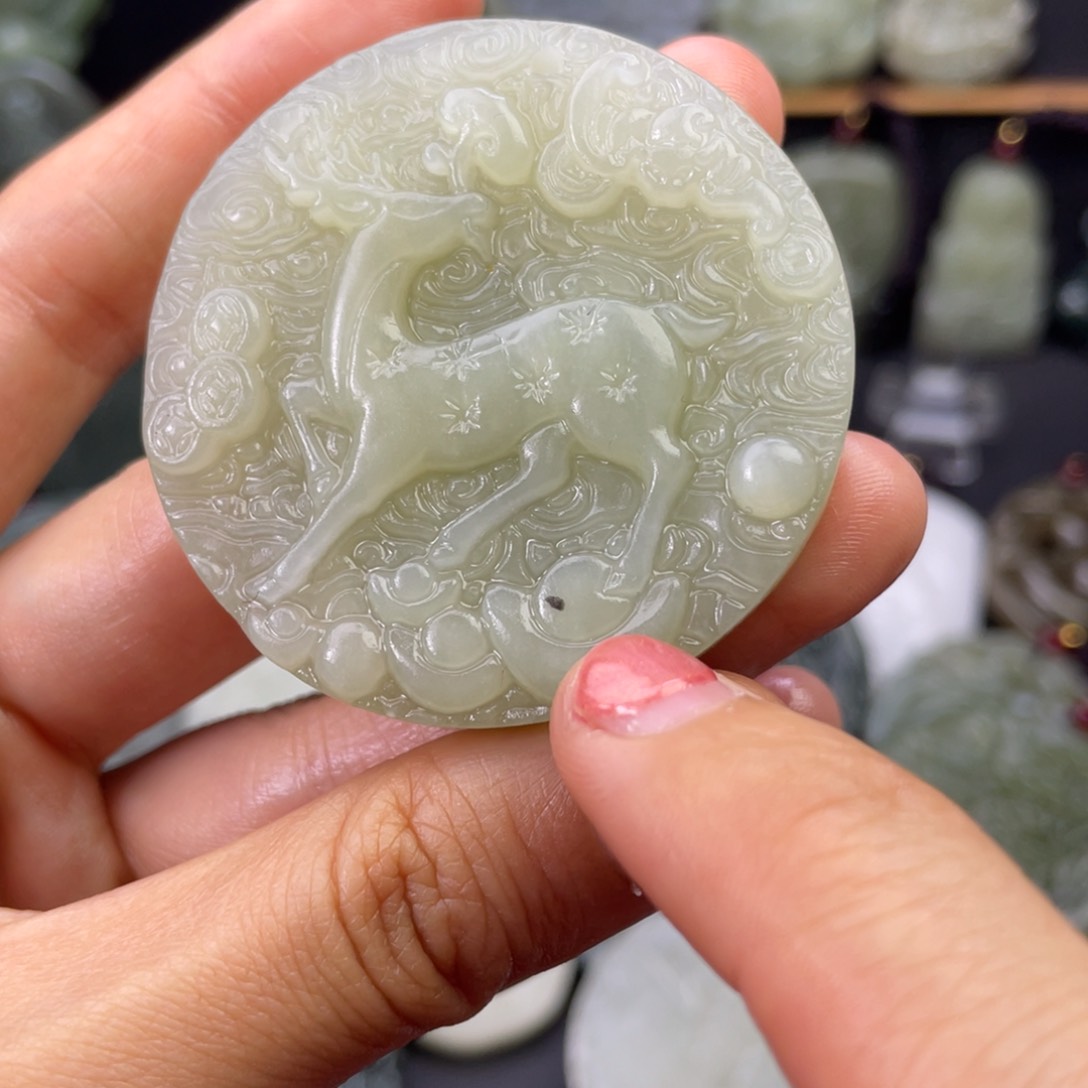 和田玉颈饰未镶嵌