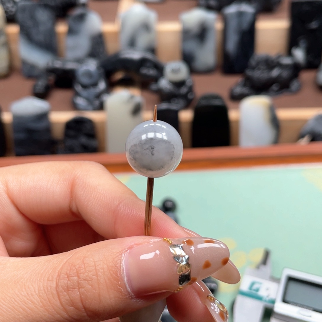 和田玉未镶嵌单珠14mm老***贝