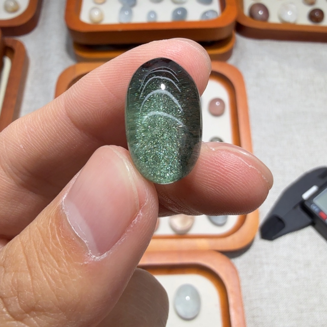 珠宝半成品水晶未镶嵌