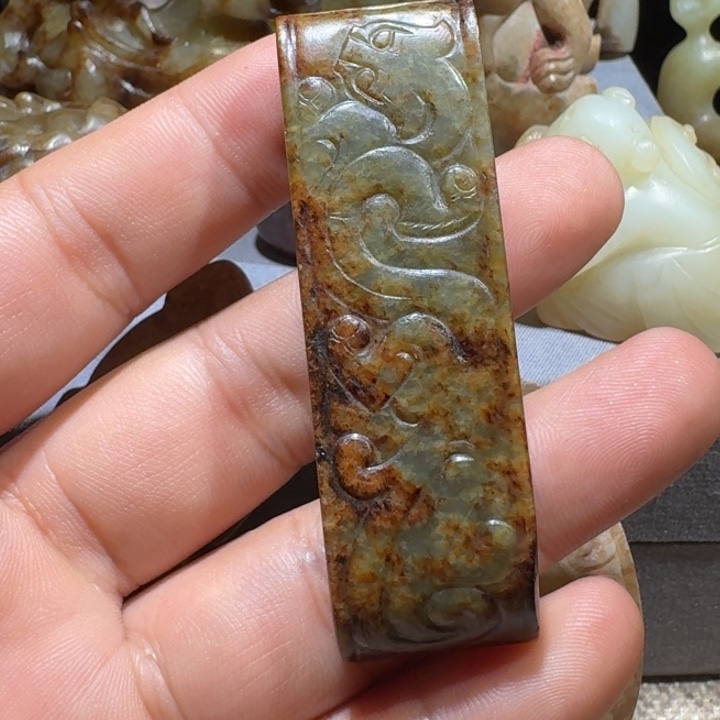 和田玉（糖玉）未镶嵌颈饰