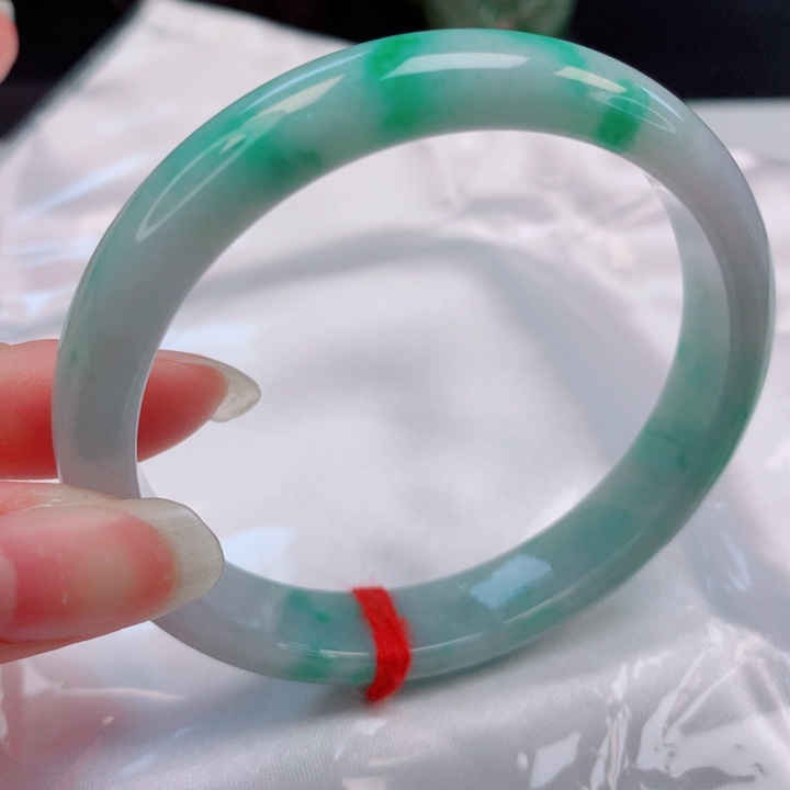 未镶嵌手镯翡翠54圈