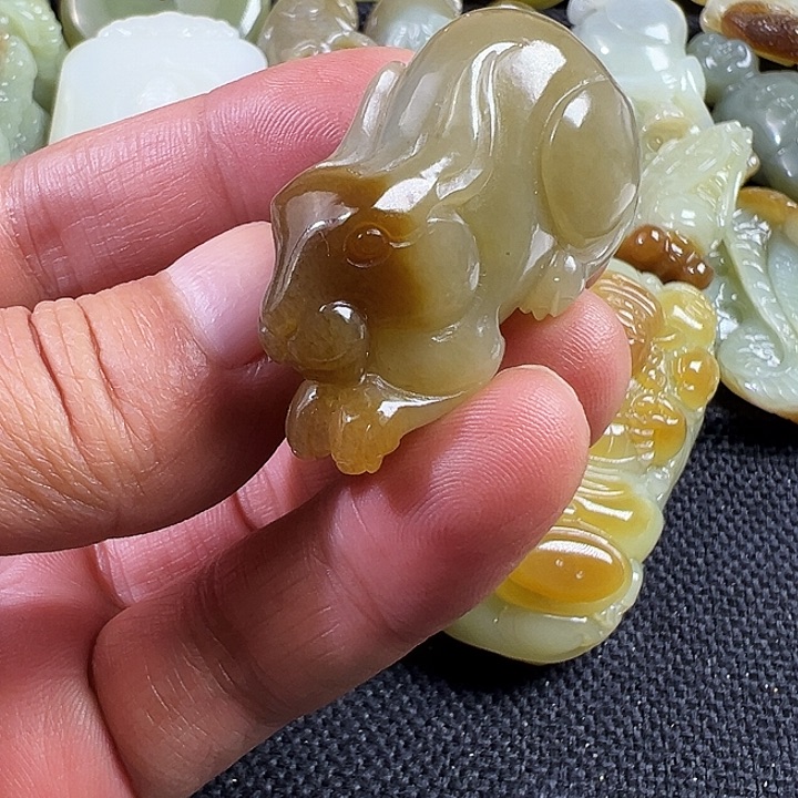 看***生和田玉未镶嵌吊坠(不含链)