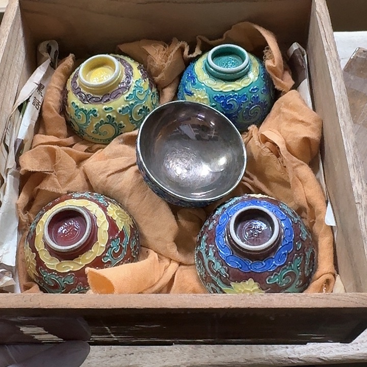 瓷片没张银杯子哈哈哈哈