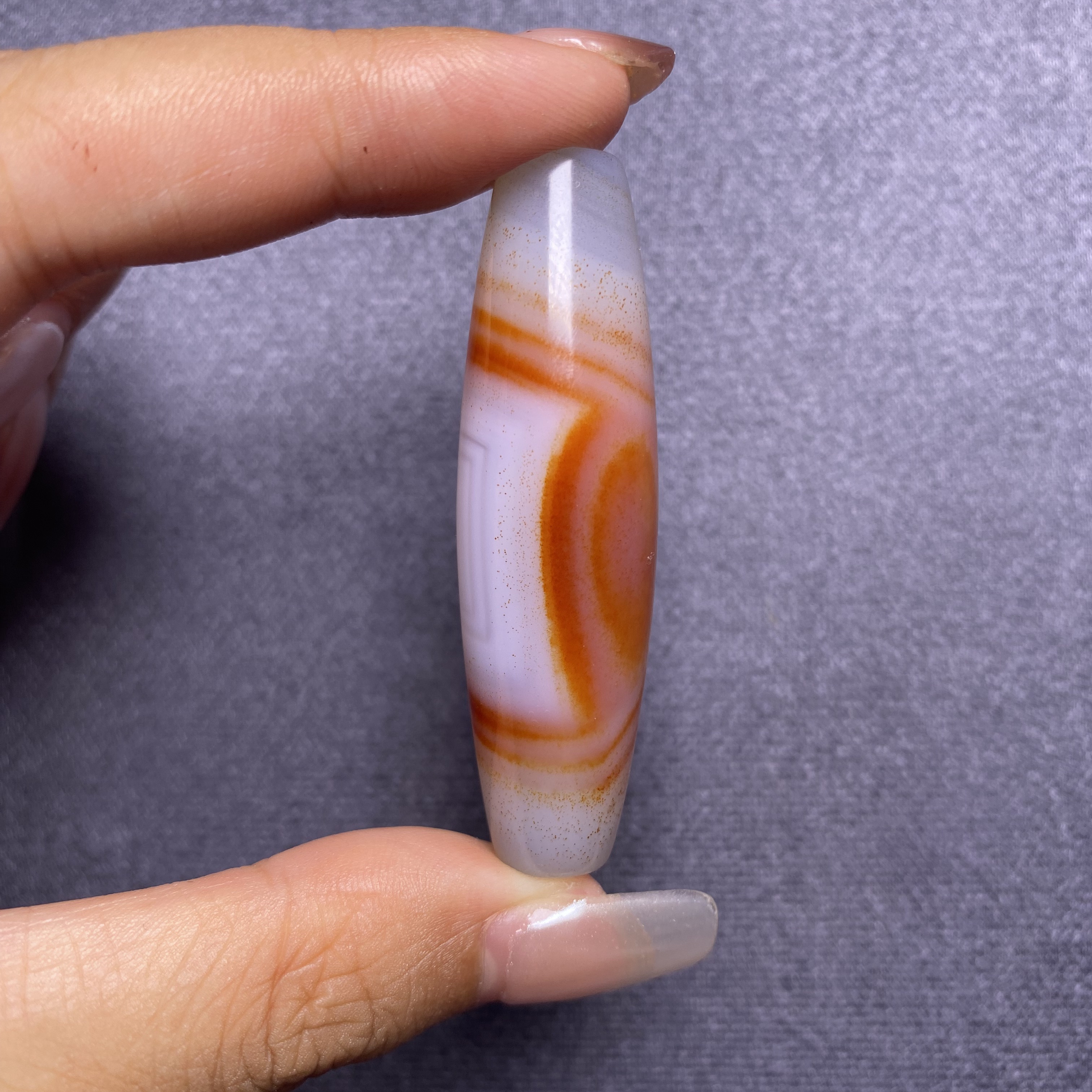 天然缠丝玛瑙粉砂天圆地方