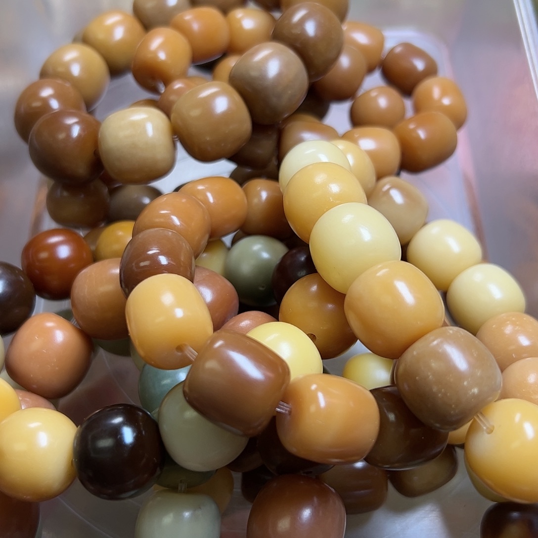 白玉菩提吊坠瑕疵大串11条