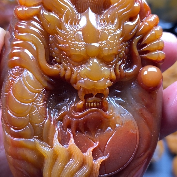 合金石英质玉（黄龙玉）颈饰
