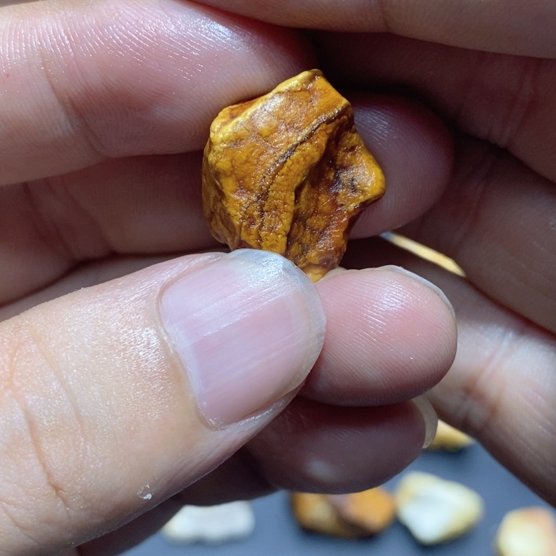 W***@定制琥珀蜜蜡原石定制