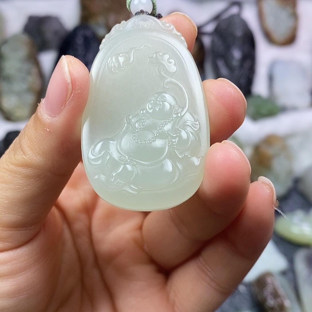 和田玉未镶嵌颈饰