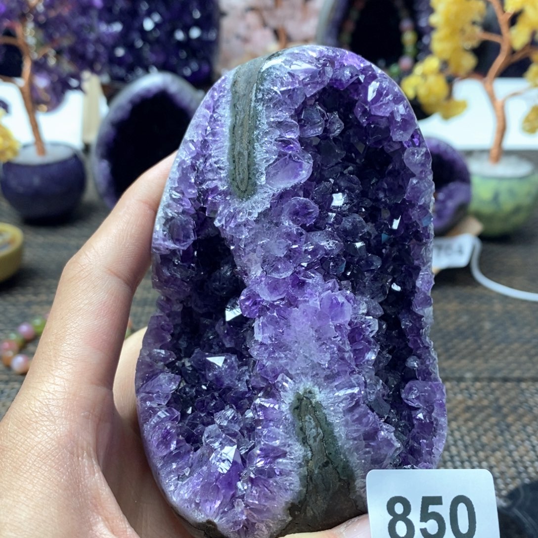 未镶嵌紫晶大型摆件（非配饰）