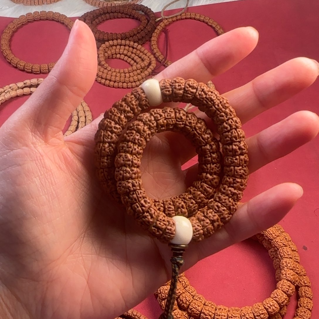 柏香籽/百香籽吊坠老树佛手大肠