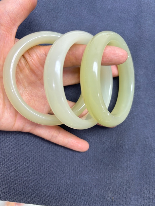 正圈黄白手镯！精品山料镯多样性发一