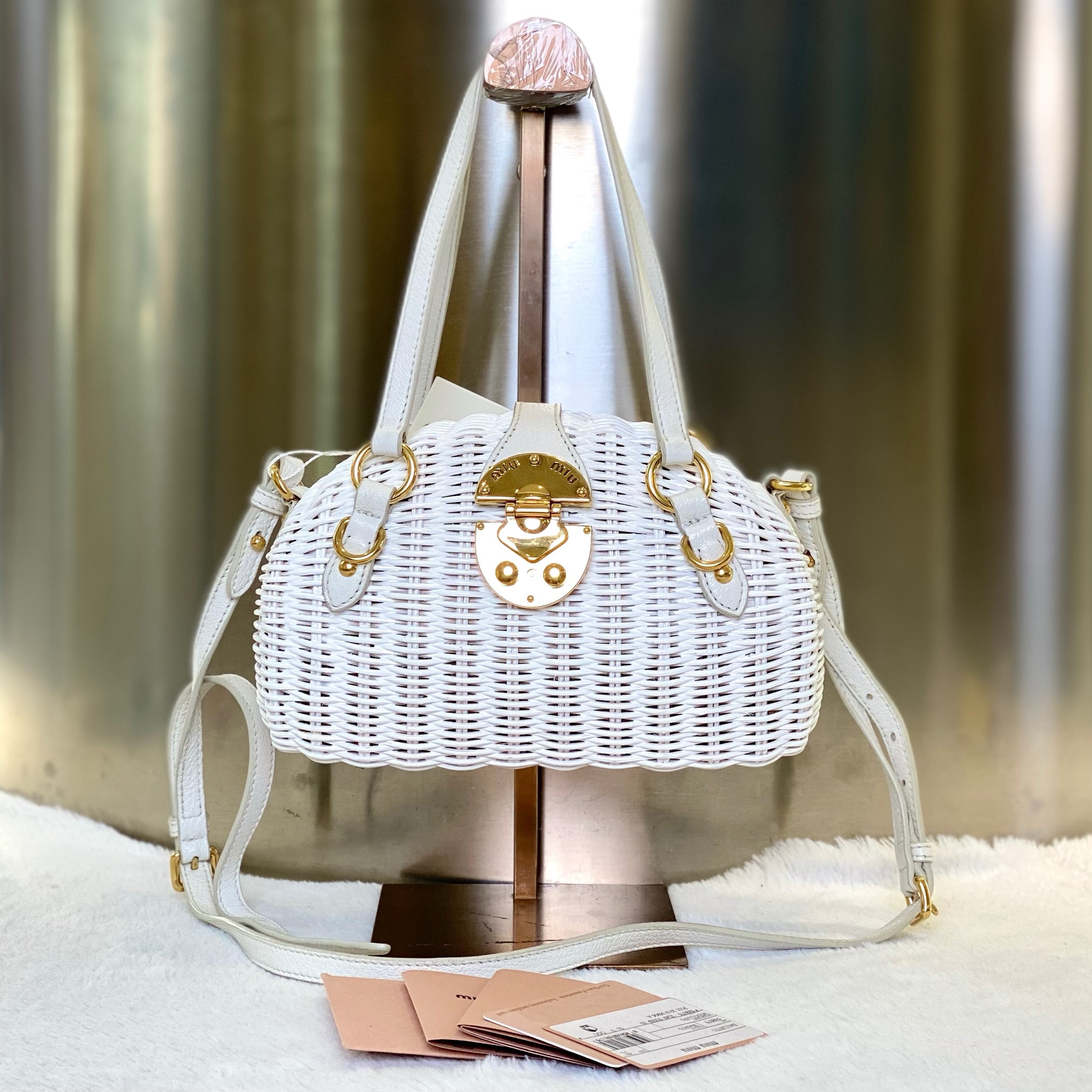 99新 MIU MIU/缪缪 古有98新缪缪编织手提斜挎包0857