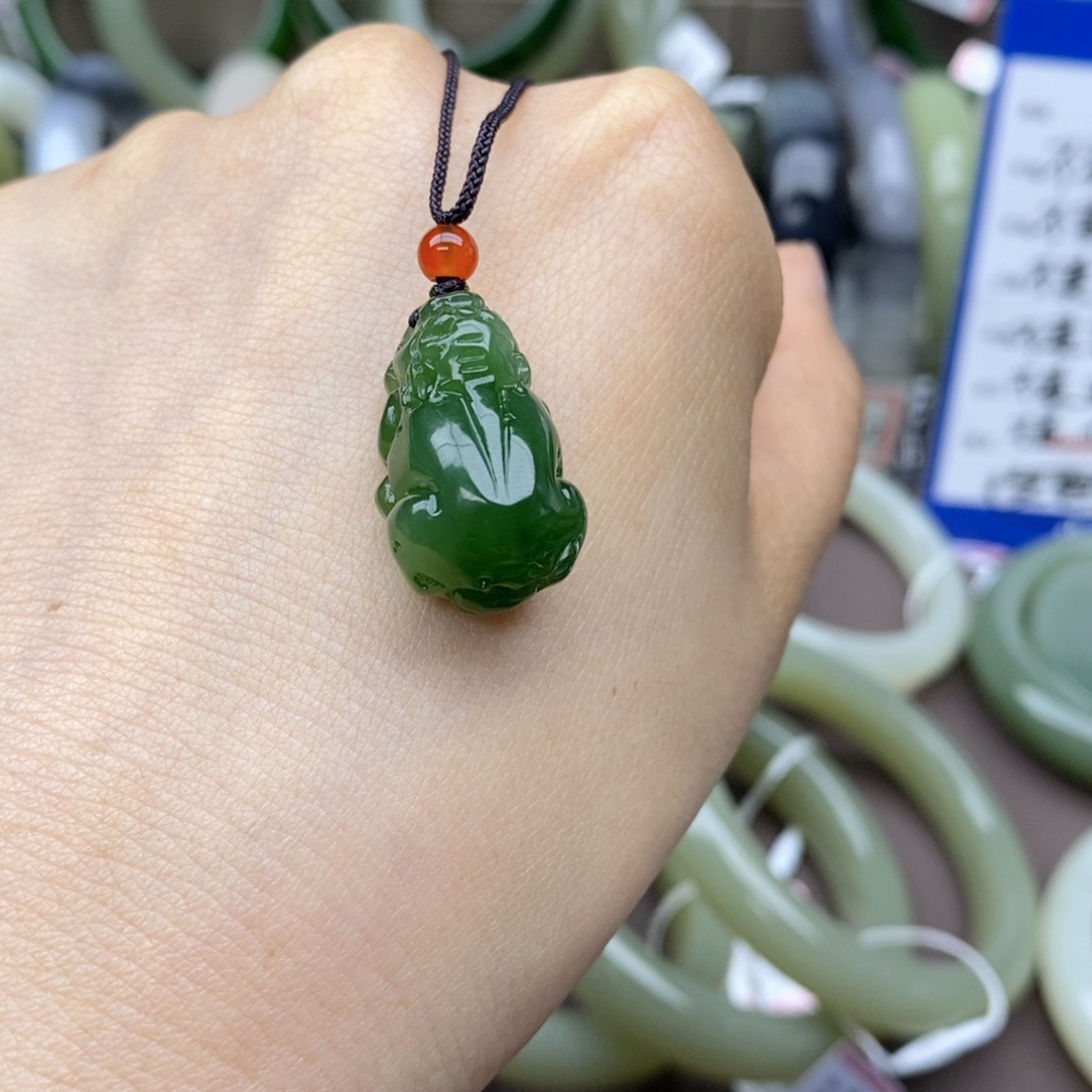 和田玉吊坠(不含链)未镶嵌爱****签