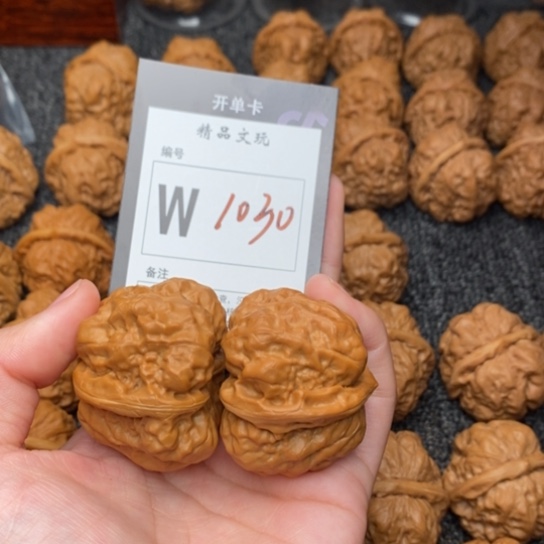 吊坠桃核我是第一百40