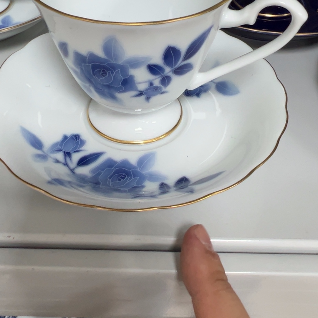 小***油瓷片瓷器瓷器瓷器瓷器