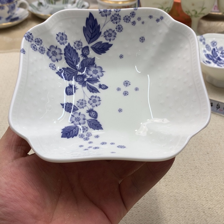 瓷片这点小事也没有人