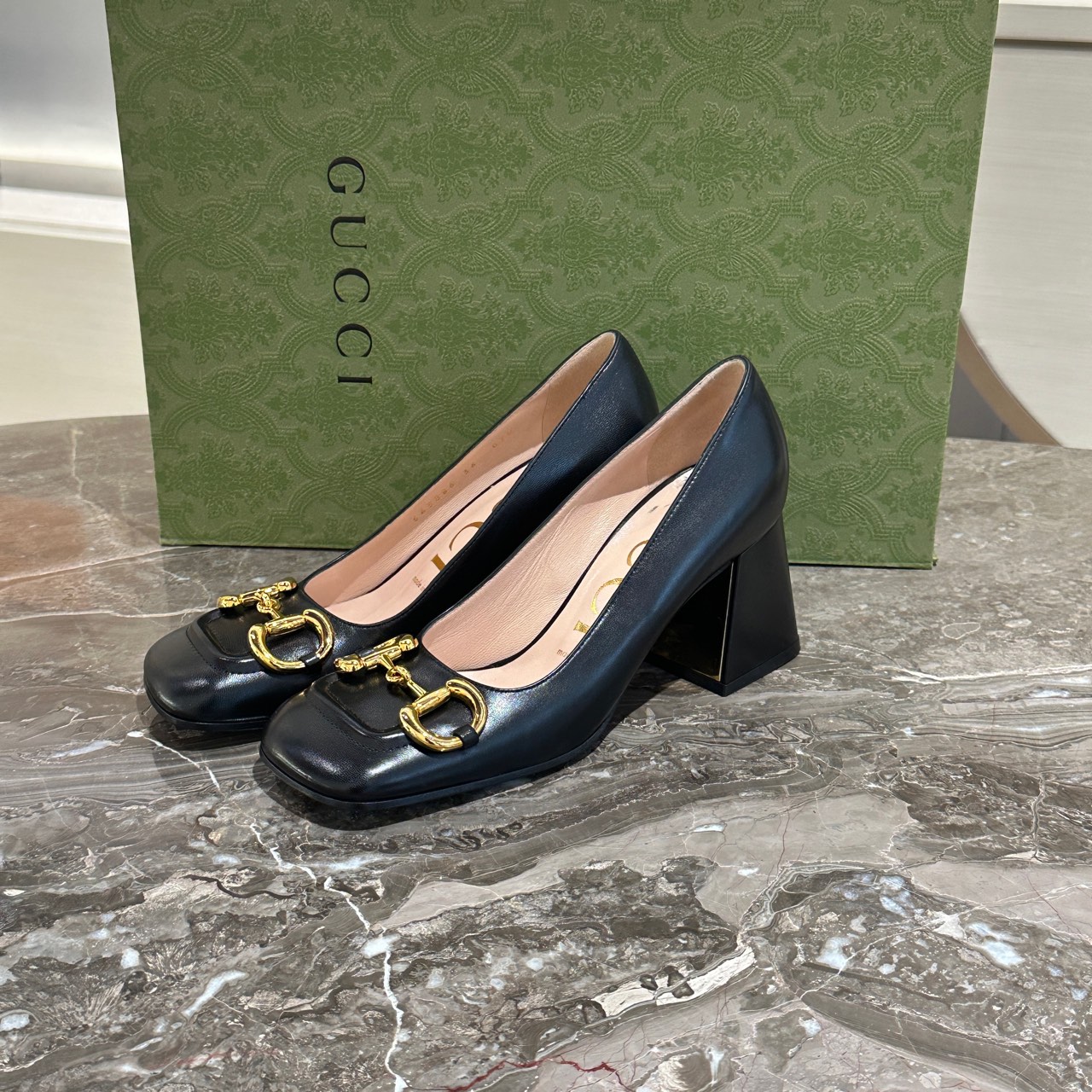 99新 GUCCI/古驰 Gucci 古驰 黑色马衔扣马丽珍高跟鞋 98新 36码 