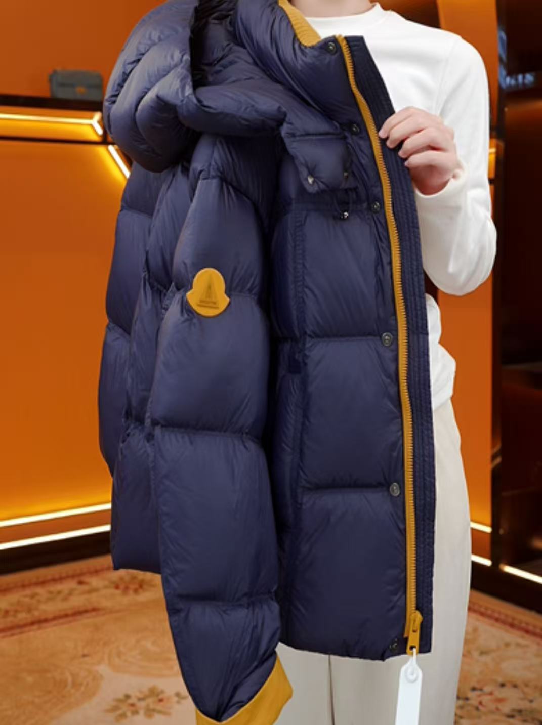 ZZ-香港海港版本极寒朵绒黑标系列连帽百搭羽绒服女