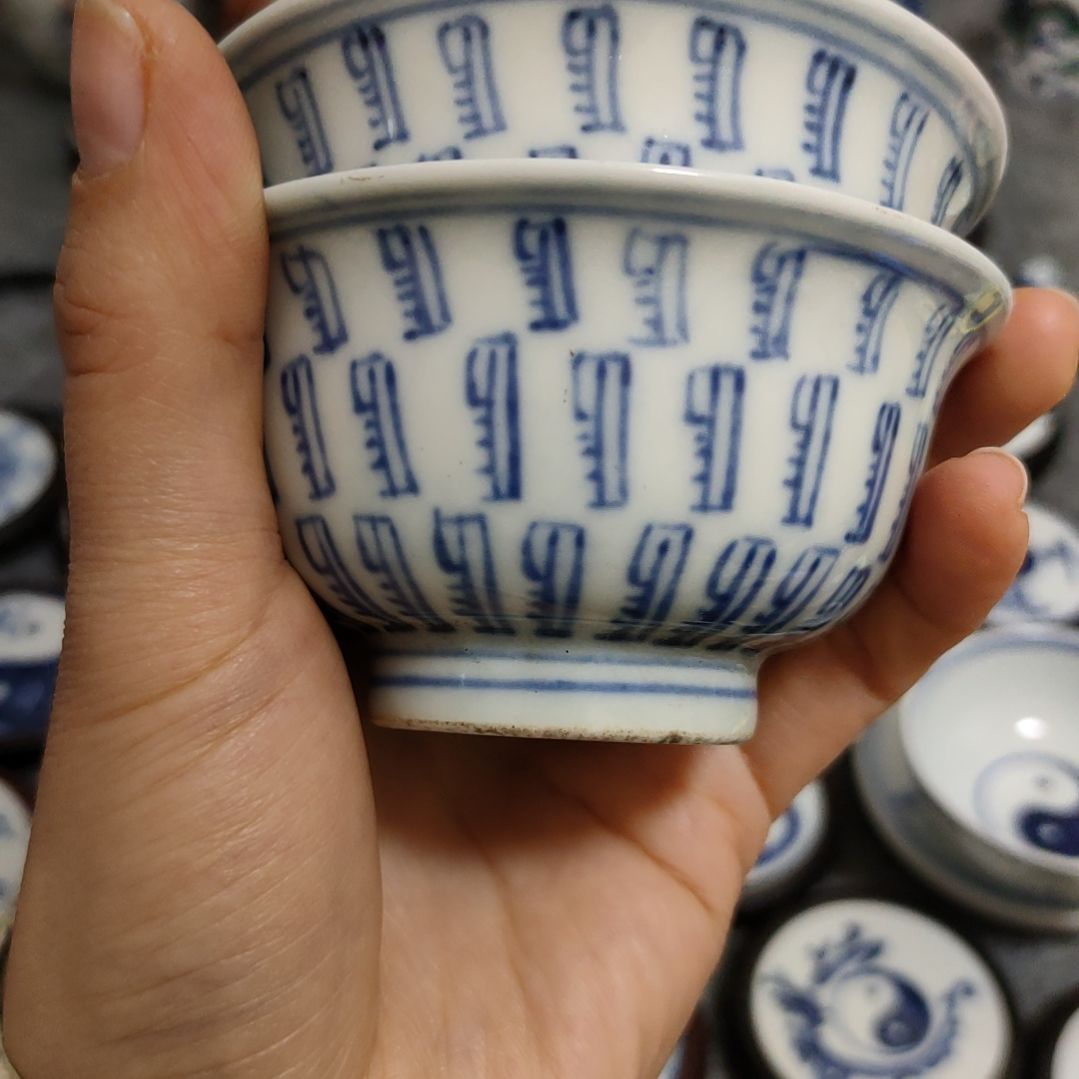 瓷片方*青花万寿杯子二个