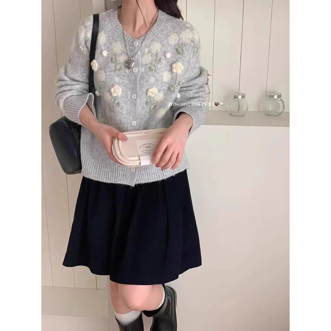 韩系立体花朵温柔软糯针织开衫女秋冬新款宽松显瘦气质毛衣外套