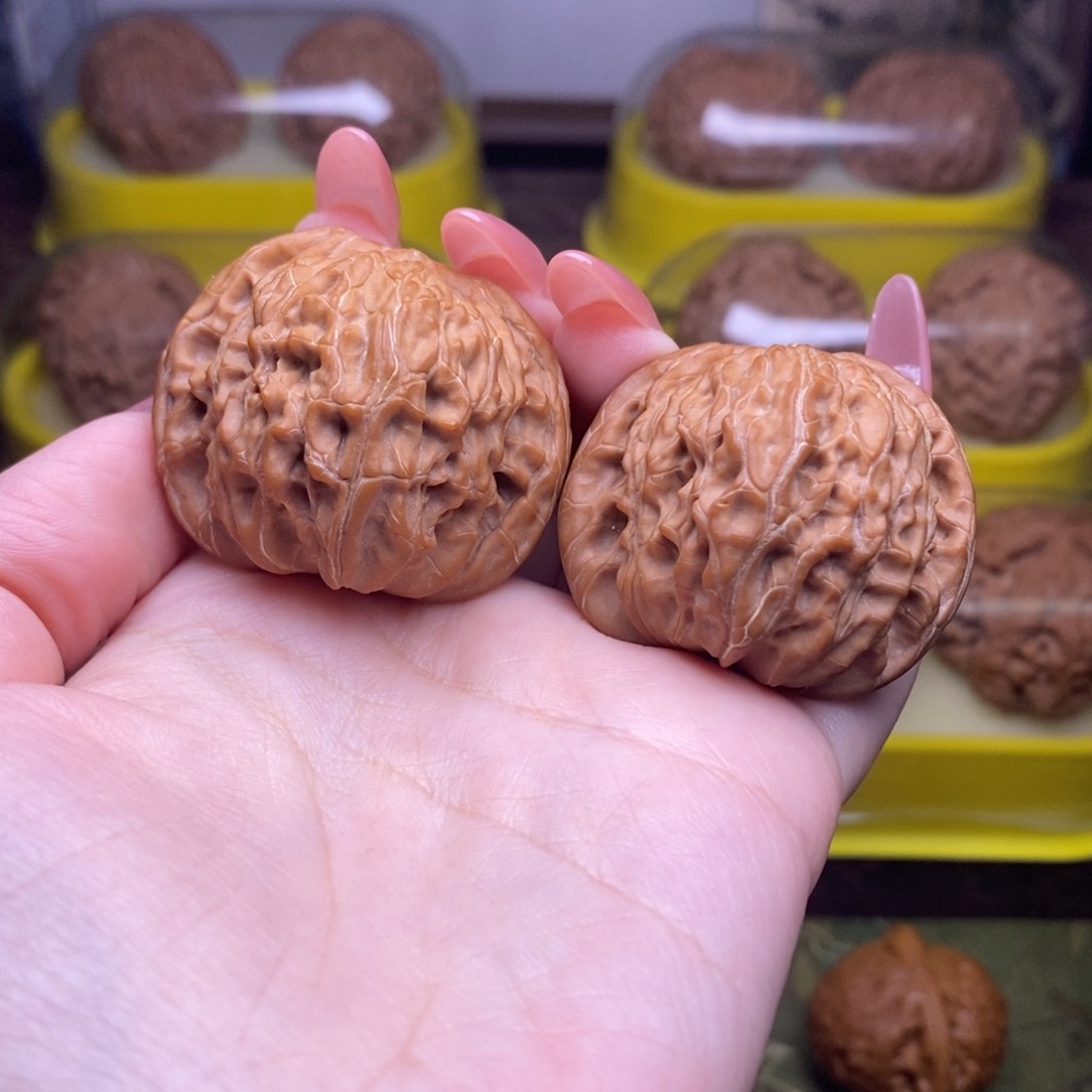 文玩核桃把件M全品39+山地磨盘1919