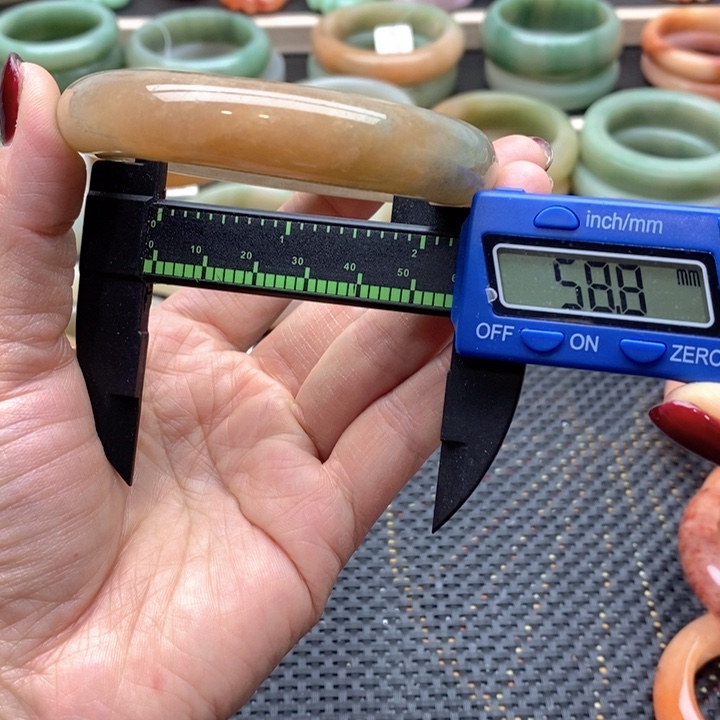 石英质玉手链未镶嵌