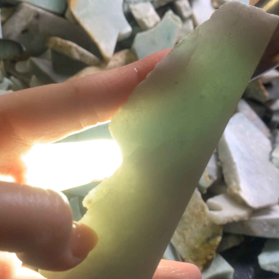 翡翠颈饰未镶嵌缅甸翡翠