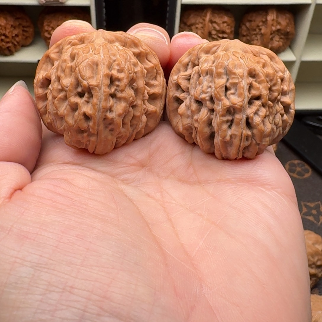 文玩核桃吊坠一代四座楼