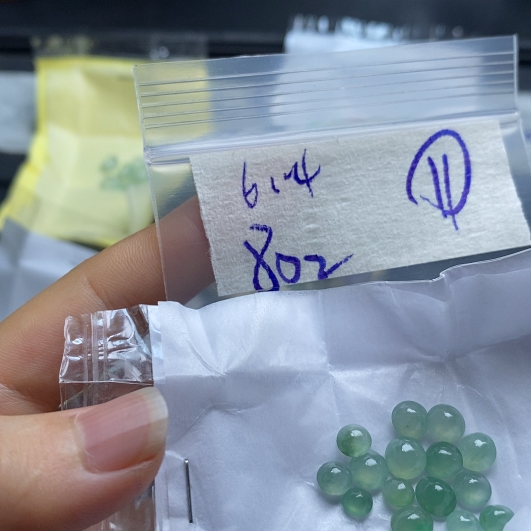 定制翡翠未镶嵌翡翠