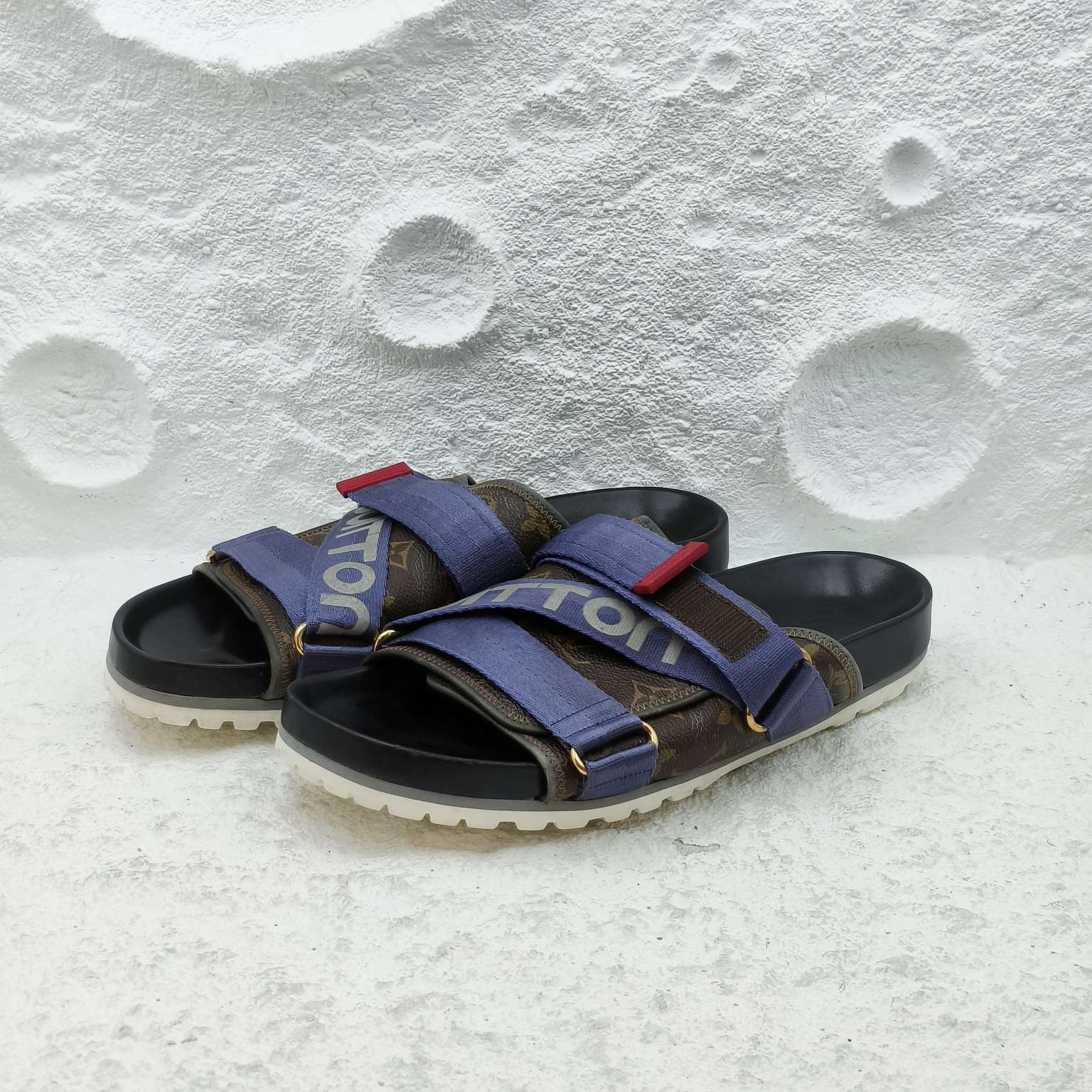 95新 LouisVuitton/路易威登 9码/43码/老花魔术贴拖鞋