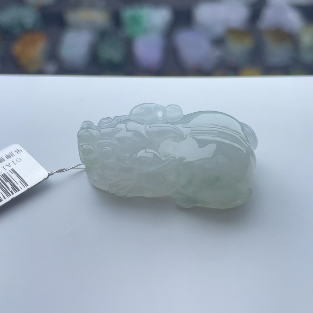 翡翠颈饰未镶嵌貔貅