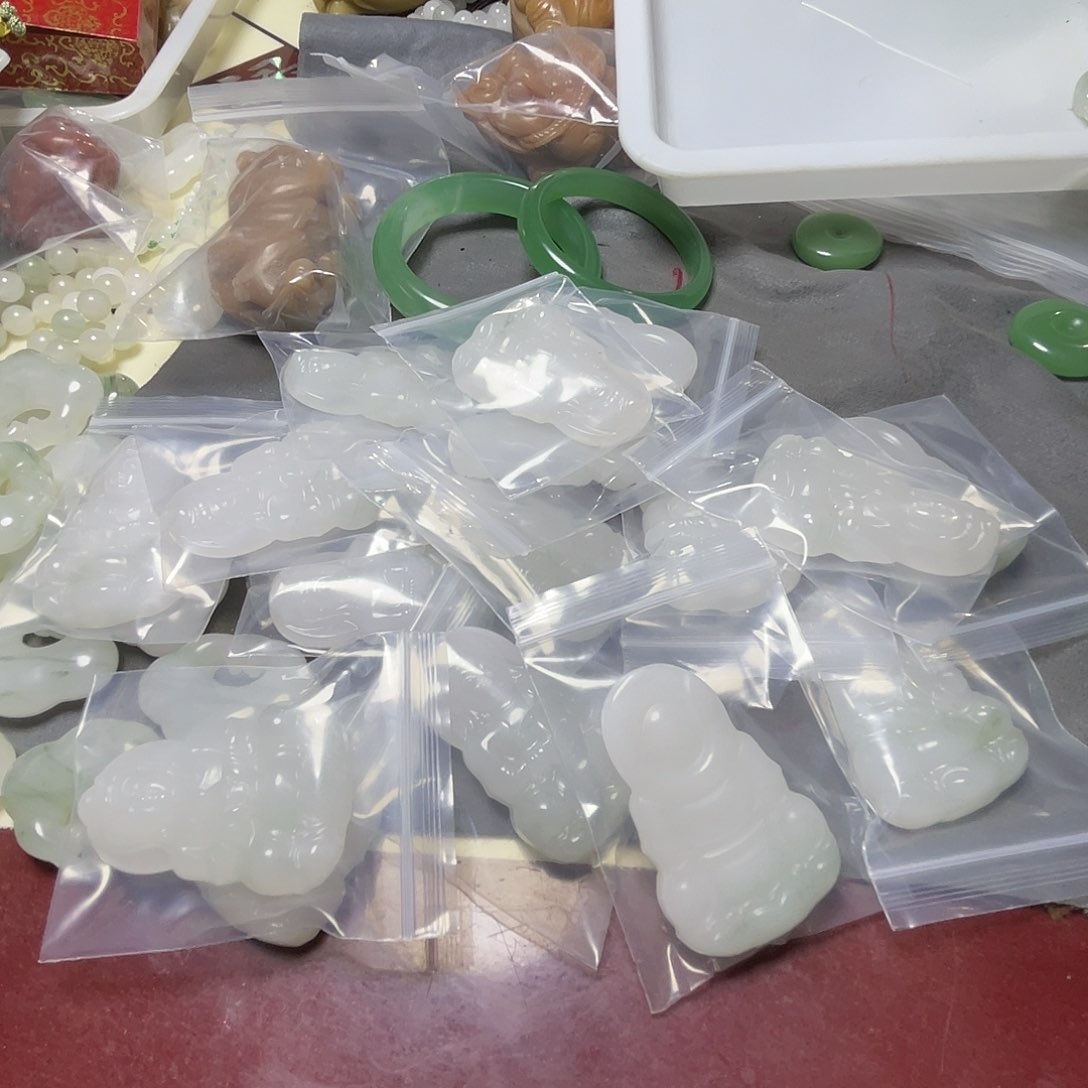 石英质玉手链未镶嵌