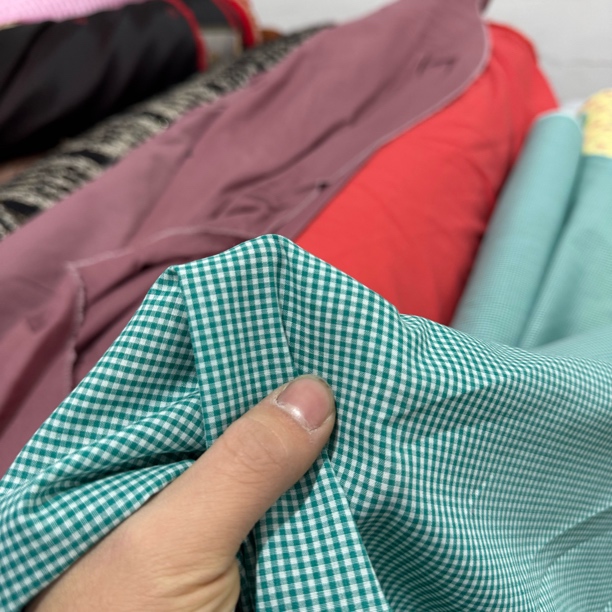 88  色织小格子裙子面料5米价