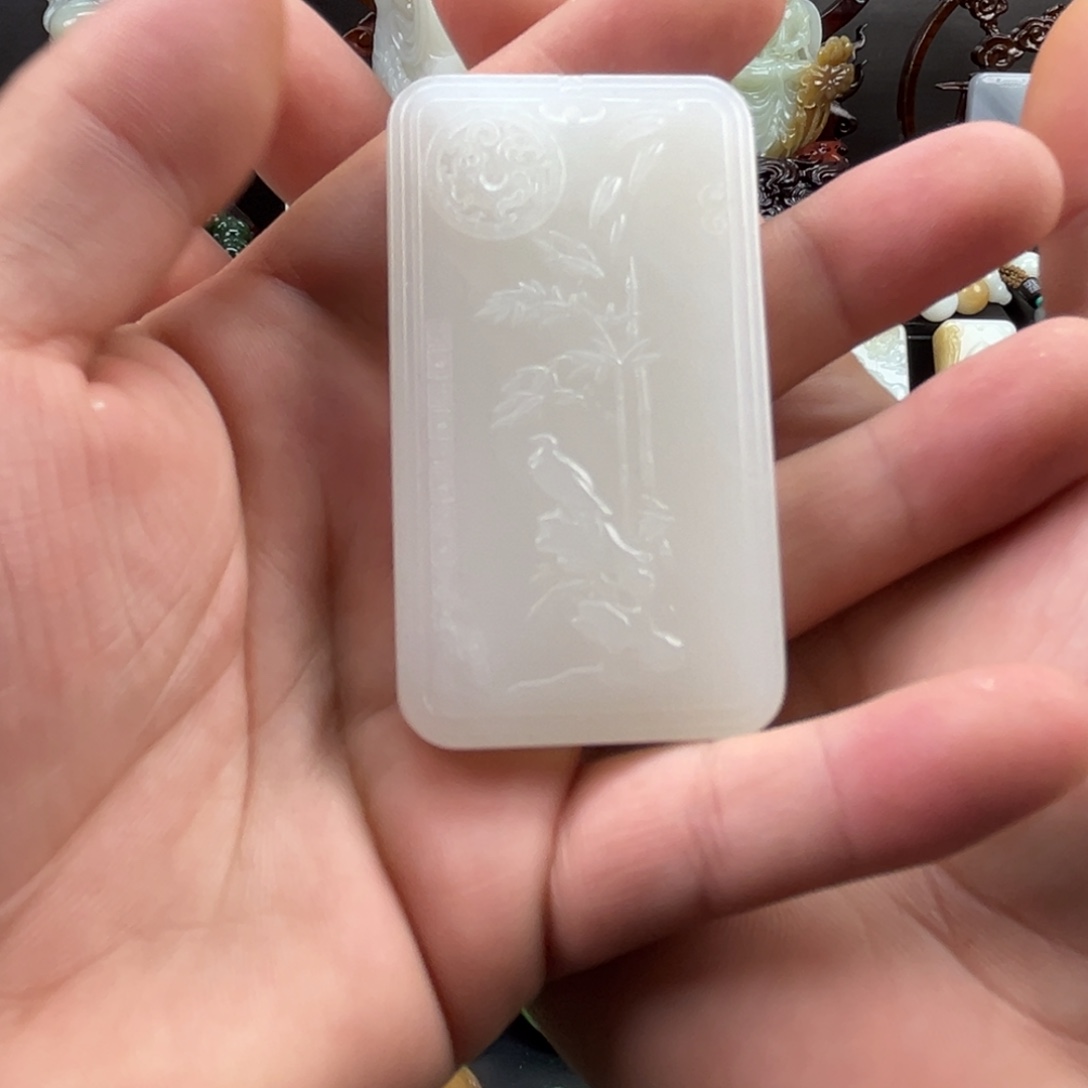 和田玉未镶嵌挂件