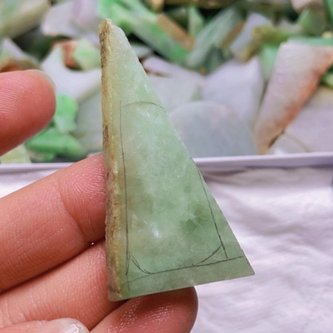 【闪购商品】翡翠颈饰未镶嵌A货