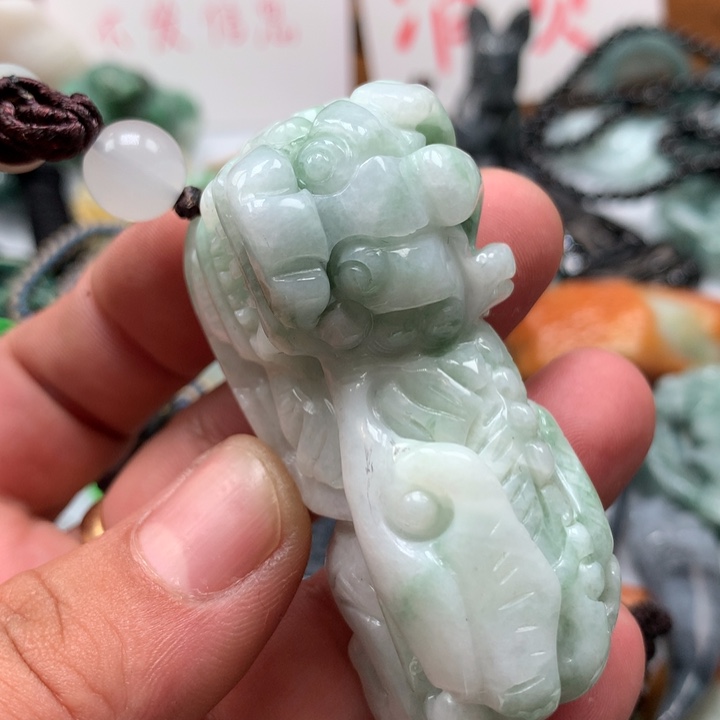 翡翠颈饰未镶嵌保真天然A货翡翠