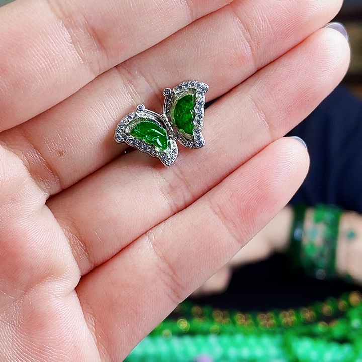 翡翠银S925镶嵌颈饰多样性