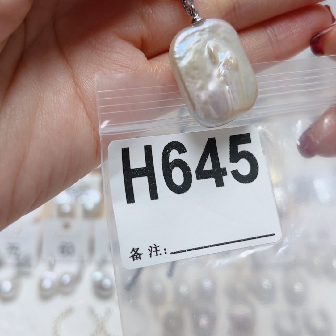 颈饰未镶嵌淡水珍珠