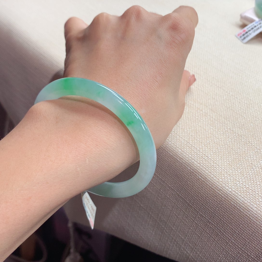 翡翠手镯未镶嵌49号