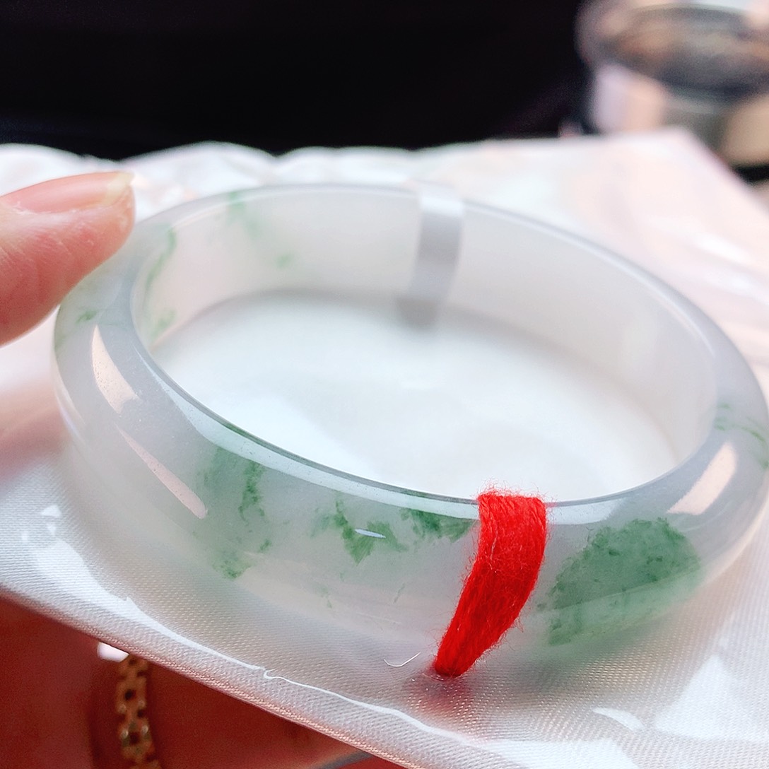 未镶嵌手镯翡翠56贵妃