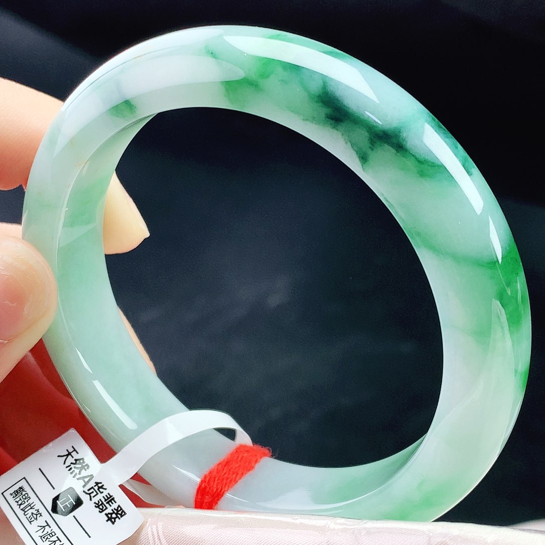 未镶嵌手镯翡翠60圈