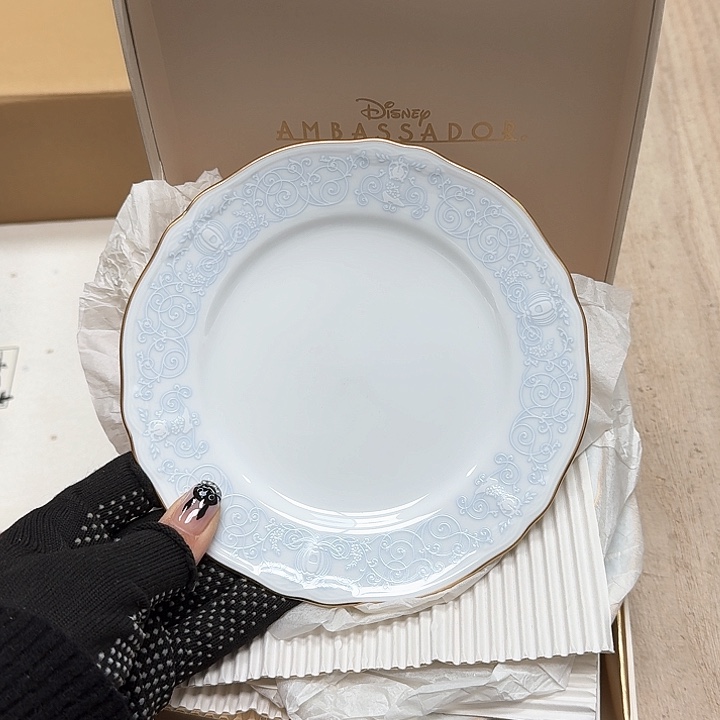 瓷片噗哈哈哈哈哈哈哈哈哈我笑