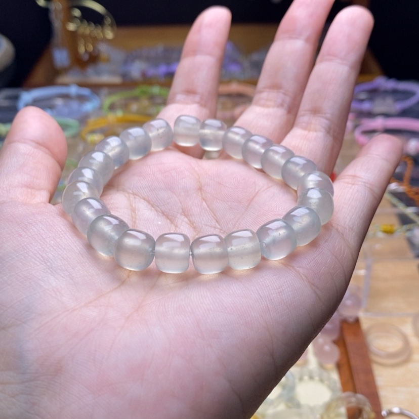 【闪购商品】玛瑙/玉髓手串未镶嵌天****蓝