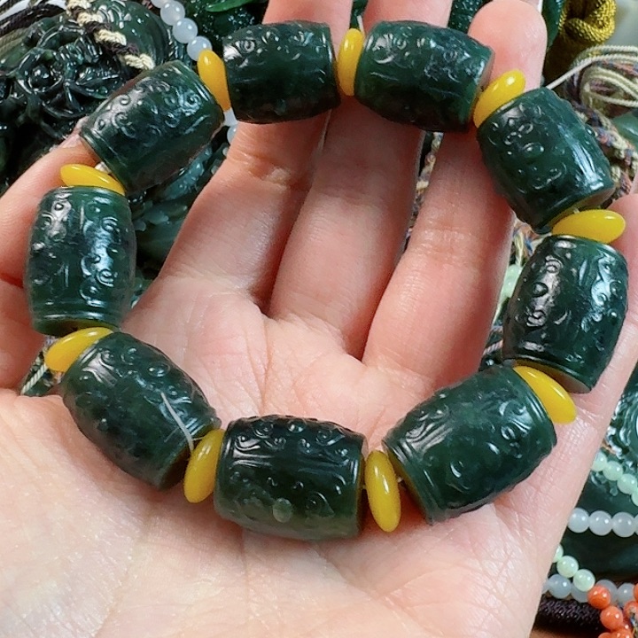 和田玉挂件未镶嵌