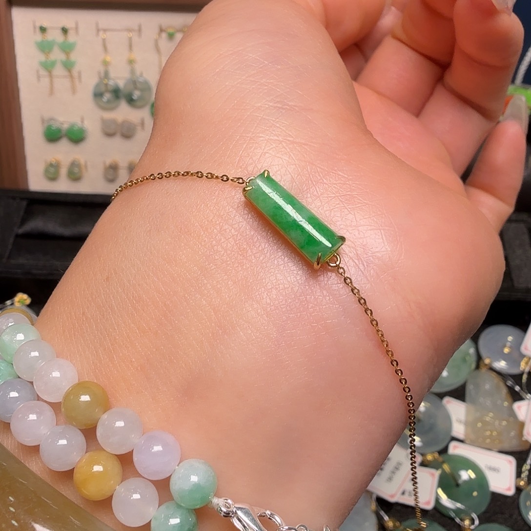 翡翠18K金镶嵌手链翡翠18K金手链