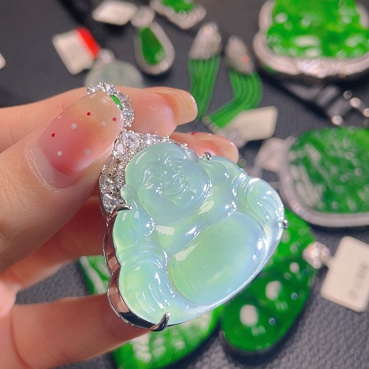 翡翠颈饰未镶嵌20，