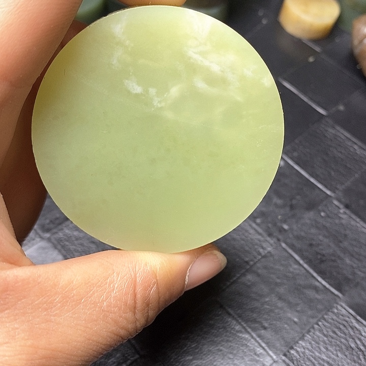 和田玉毛料未镶嵌