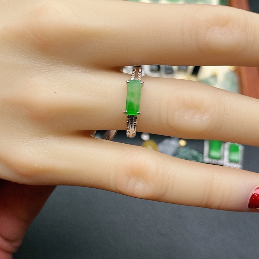 【闪购商品】翡翠戒指银S925镶嵌@*丫戒指