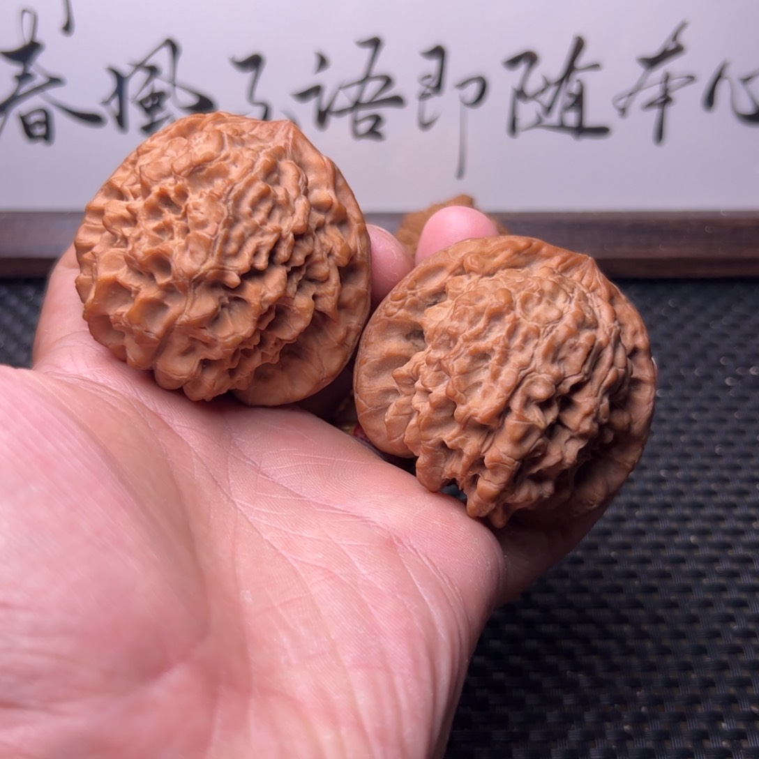 吊坠桃核大龙鼎57