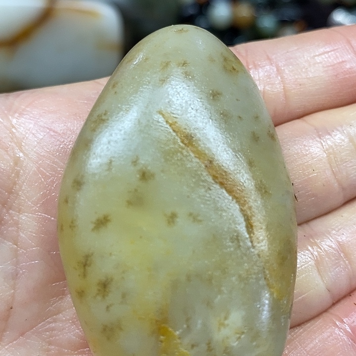 和田玉（糖玉）未镶嵌挂件